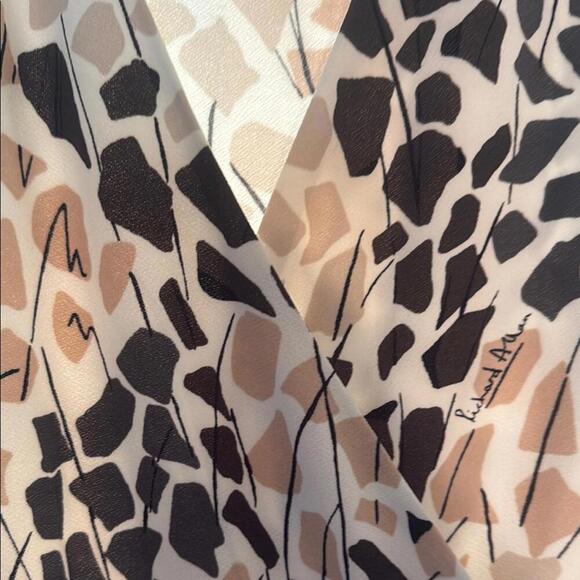 Richard Allen x H&M Brown and Black and Cream colour Dress with Bishop Sleeves - Picture 6 of 8